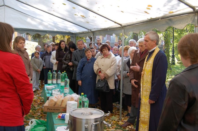 "Kto niszczy świątynię Boga..."