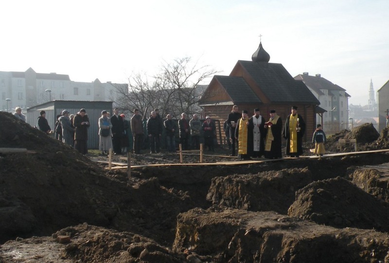 Ruszyły prace przy budowie plebanii w Zgorzelcu