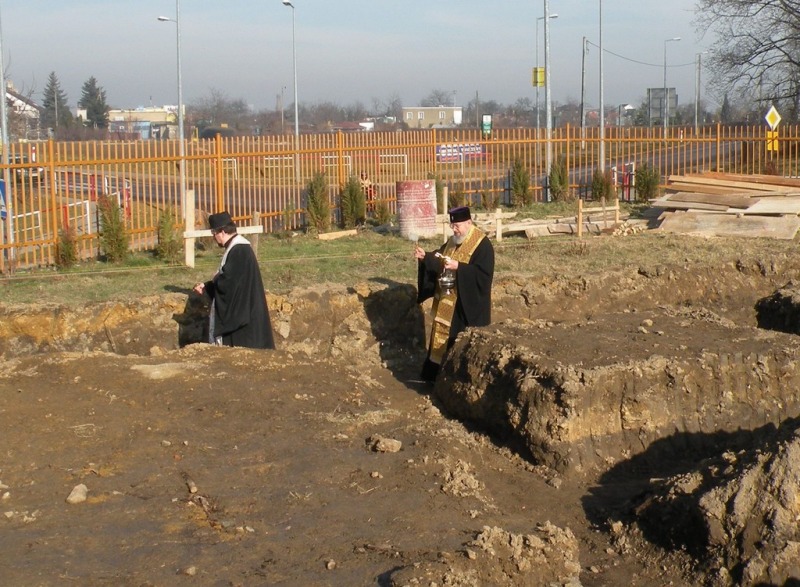 Ruszyły prace przy budowie plebanii w Zgorzelcu