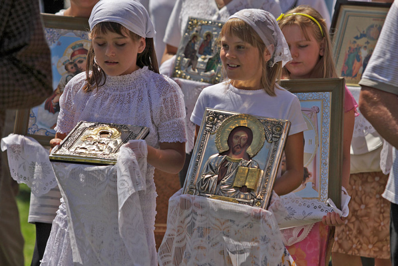 Monasterskie święto w Kostomłotach