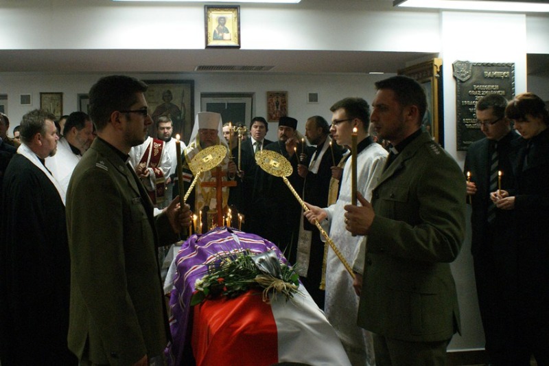 Panichida nad trumną śp. abp. Mirona
