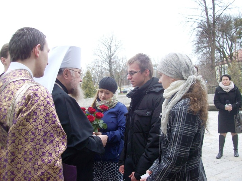 Hajnówka: abp Miron ma tablicę w soborze Świętej Trójcy