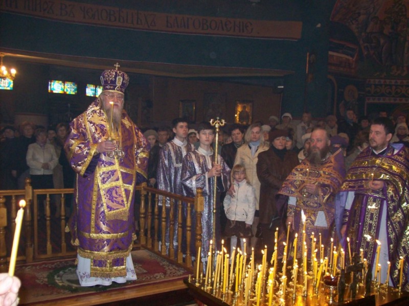 Hajnówka: abp Miron ma tablicę w soborze Świętej Trójcy