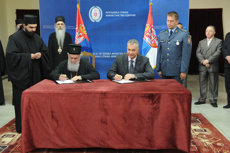 Serbia powołuje kapelanów wojskowych