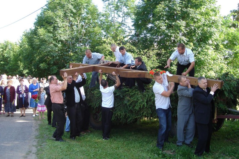 Poświęcenie krzyża w Zbuczu