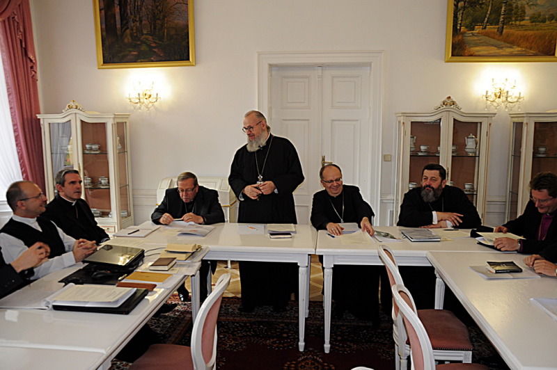 Obrady komisji ds. dialogu między KEP a PRE