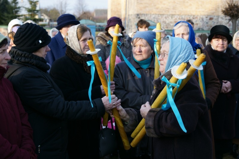 Czyże – tradycja robienia woskowych świec