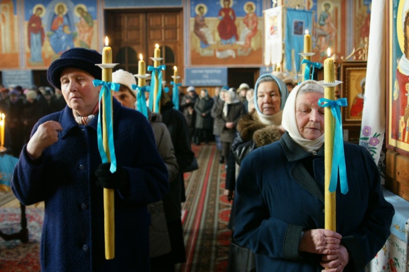 Czyże – tradycja robienia woskowych świec