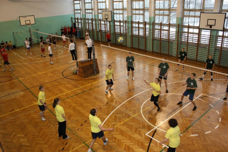 Turniej siatkówki bractw parafialnych
