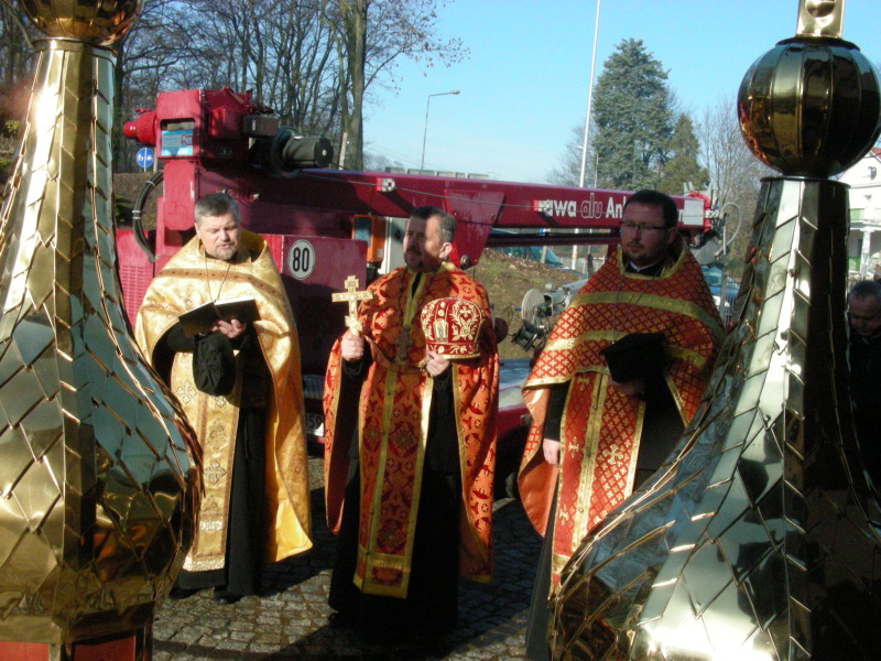 Złotym blaskiem zajaśniały krzyże na głogowskiej cerkwi