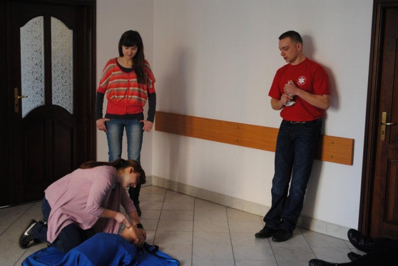 Kurs pierwszej pomocy w parafii św. Ducha
