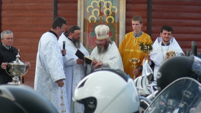 Wyjazd motocyklistów do cerkwi w Odrynkach