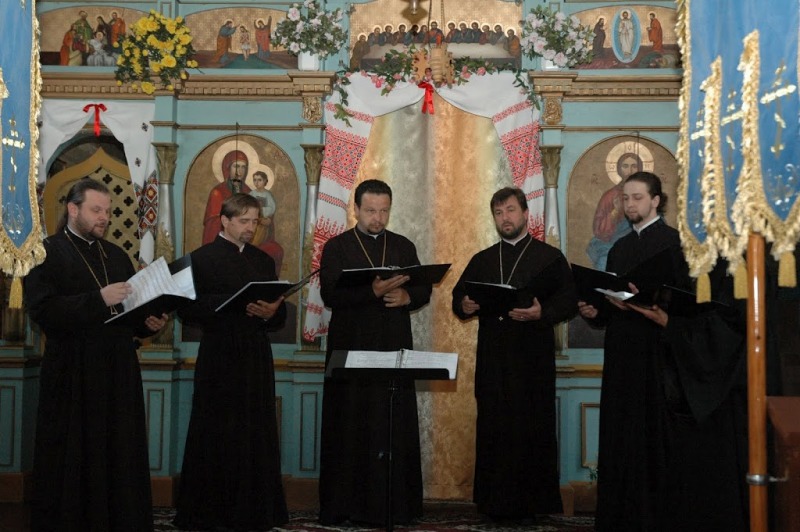 Śpiew wśród ikon