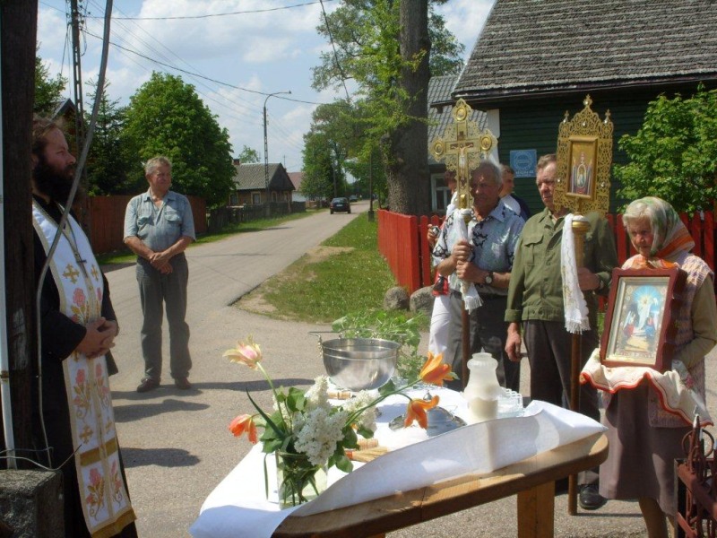 Po wielu latach... Wznowiono święcenie pól we wsi Policzna