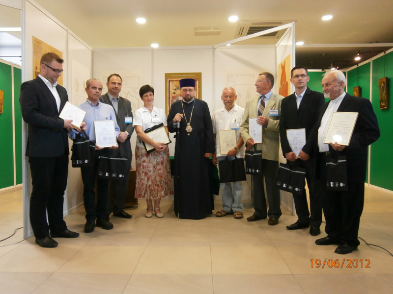 Biskup Paisjusz z wizytą w Targach Kielce