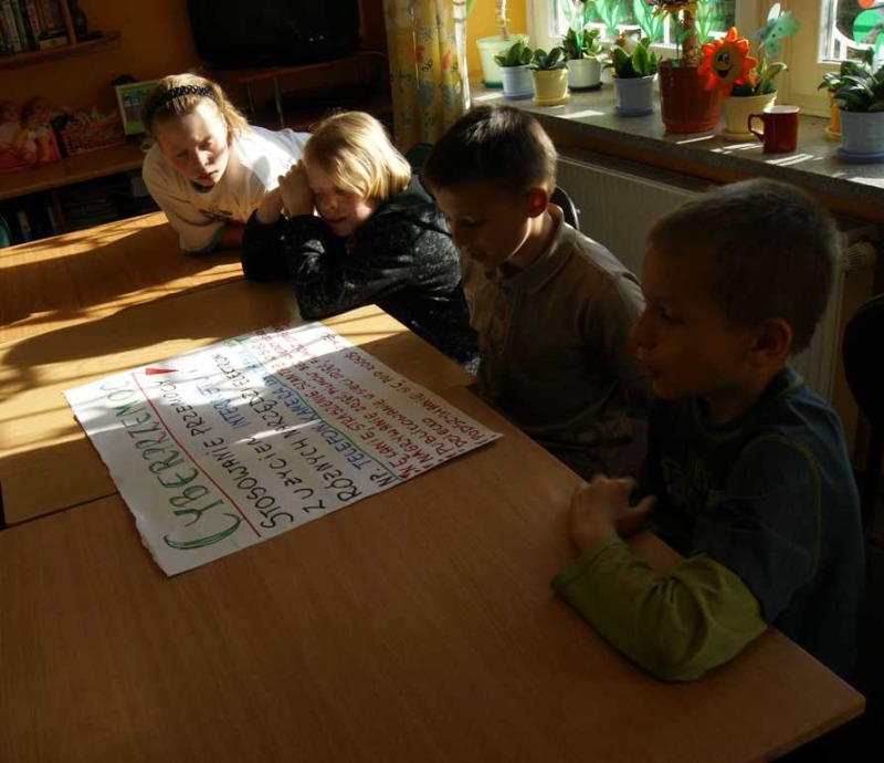 "Bezpieczeństwo w sieci" - projekt w ELEOS