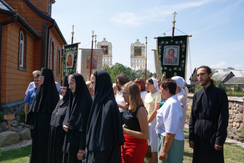 Uroczystości ku czci św. Serafina w Kostomłotach
