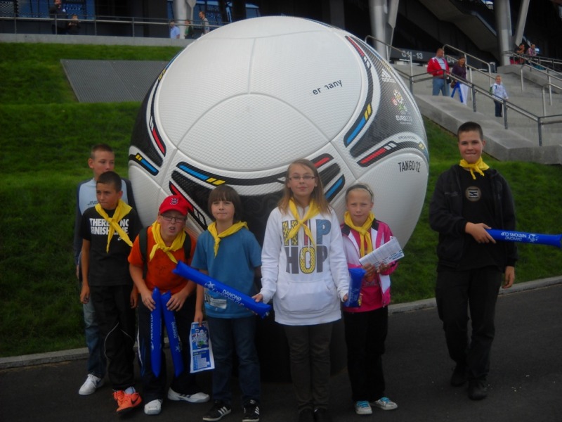 Dzieci z Eleos na Stadionie Narodowym w Warszawie