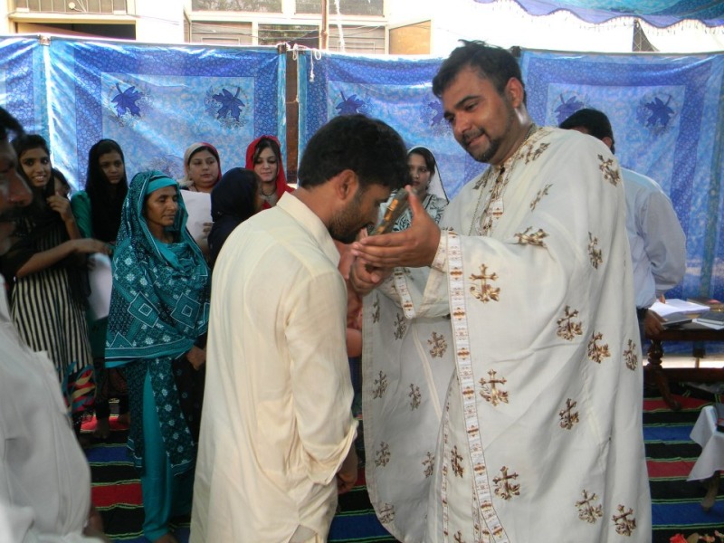 Pierwsza Boska Liturgia w języku urdu
