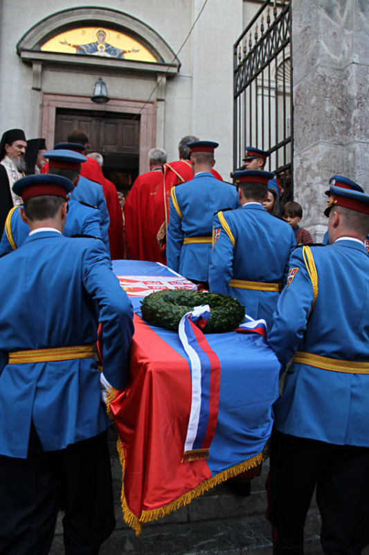 Szczątki członków dynastii Karađorđević po kilkudziesięciu latach powróciły do Serbii