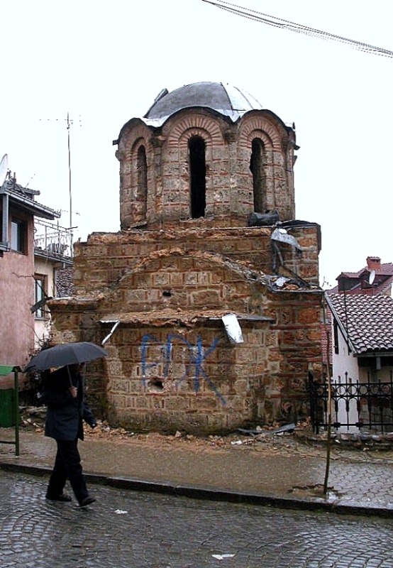 Kosowo i Metochia - zbezczeszczone świątynie