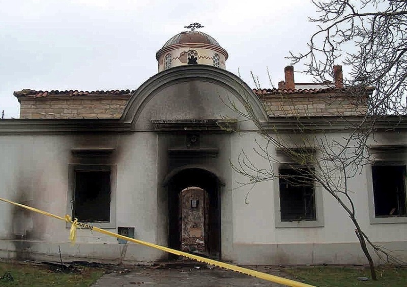 Kosowo i Metochia - zbezczeszczone świątynie