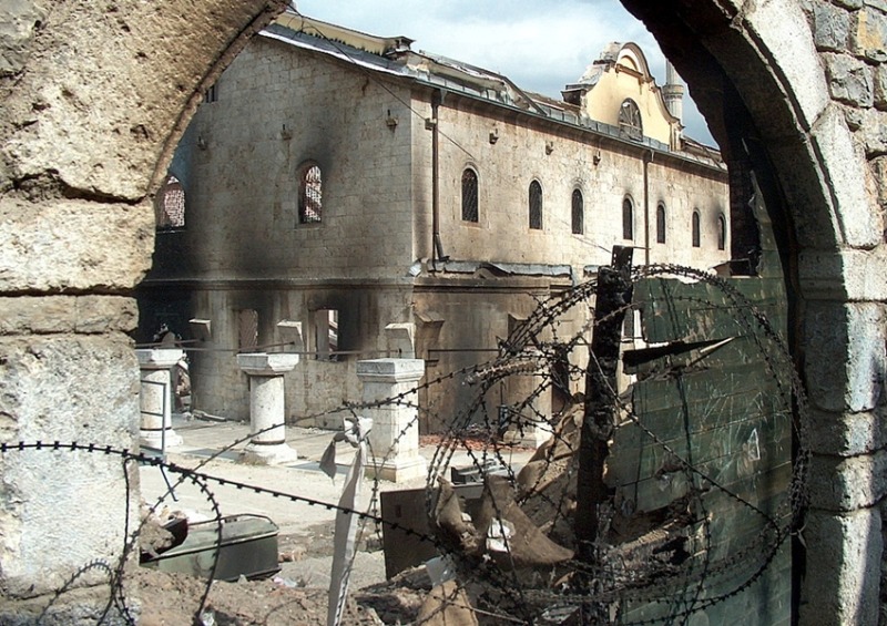 Kosowo i Metochia - zbezczeszczone świątynie