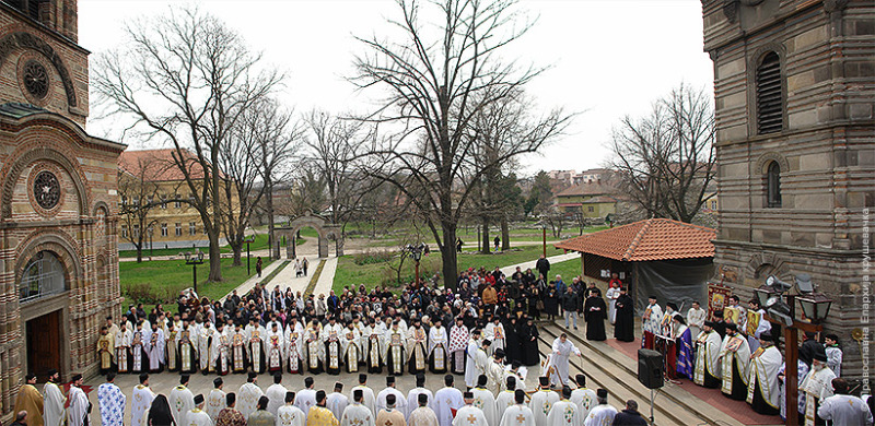 Wielka procesja z ikonami w Niedzielę Tryumfu Ortodoksji w Kruševcu (Serbia)