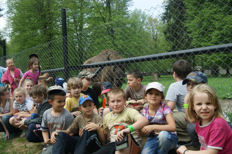 Dzieci z ELEOS na wycieczce w Białowieży