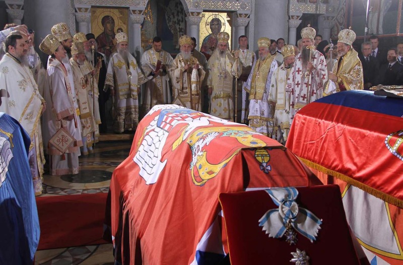 Serbia: pogrzeb ostatniego króla Jugosławii