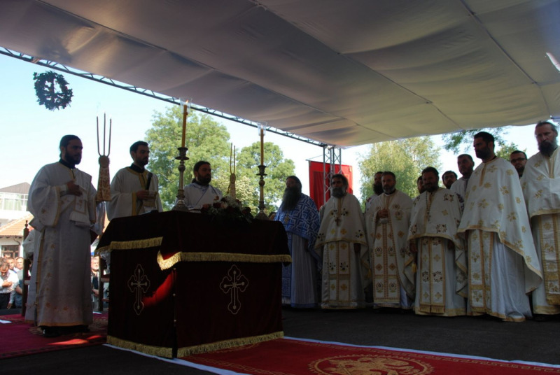 Obchody Vidovdanu na miejscu kosowskiej bitwy