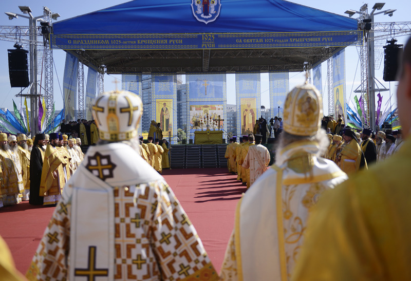 Panprawosławna Boska Liturgia w Mińsku z okazji 1025-lecia chrztu Rusi