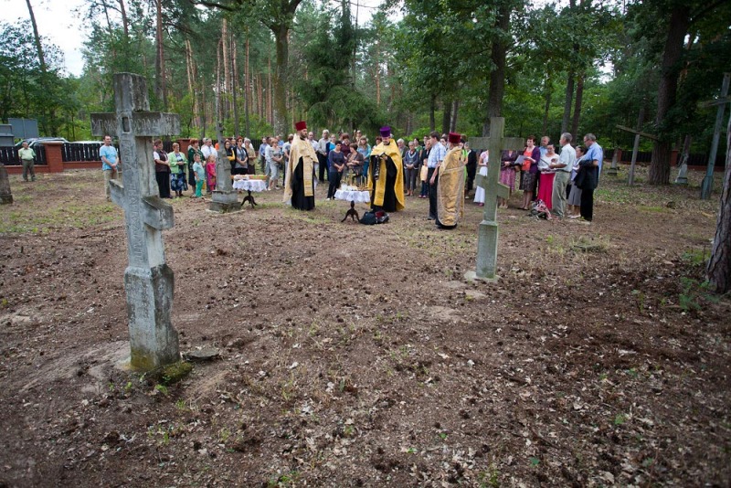 Uroczyste nabożeństwa na chełmskich cmentarzach