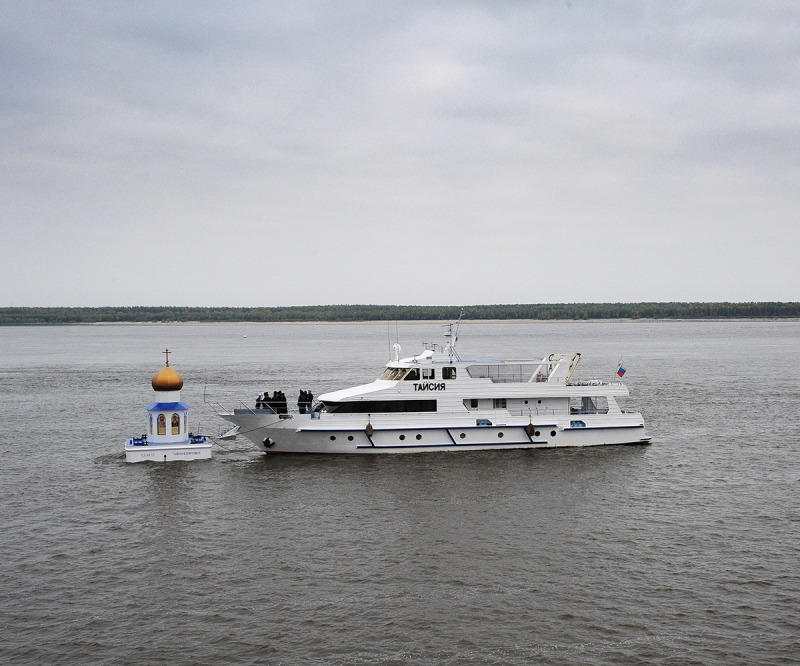 Rosja: poświęcenie pierwszej pływającej kaplicy