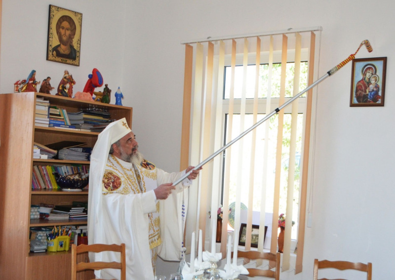 Rumunia: patriarcha poświęcił świetlicę dla dzieci