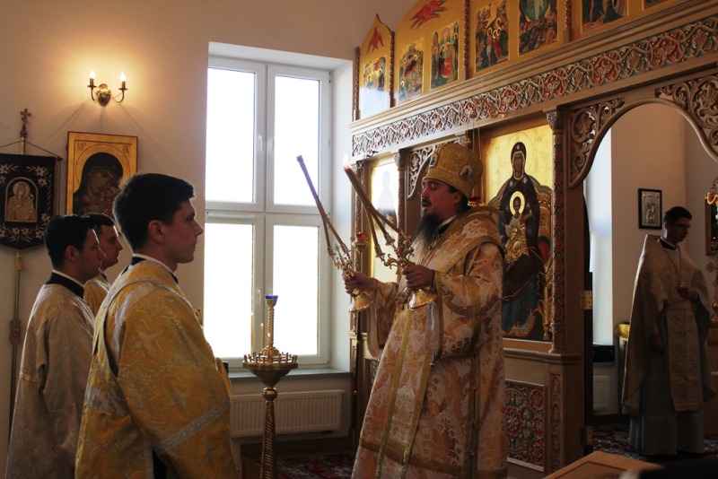 Liturgia po grecku w Warszawie