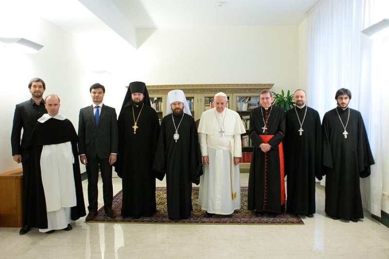 Watykan: spotkanie metropolity Hilariona z papieżem Franciszkiem