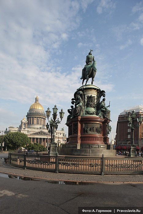Królewskie świątynie Petersburga i okolic