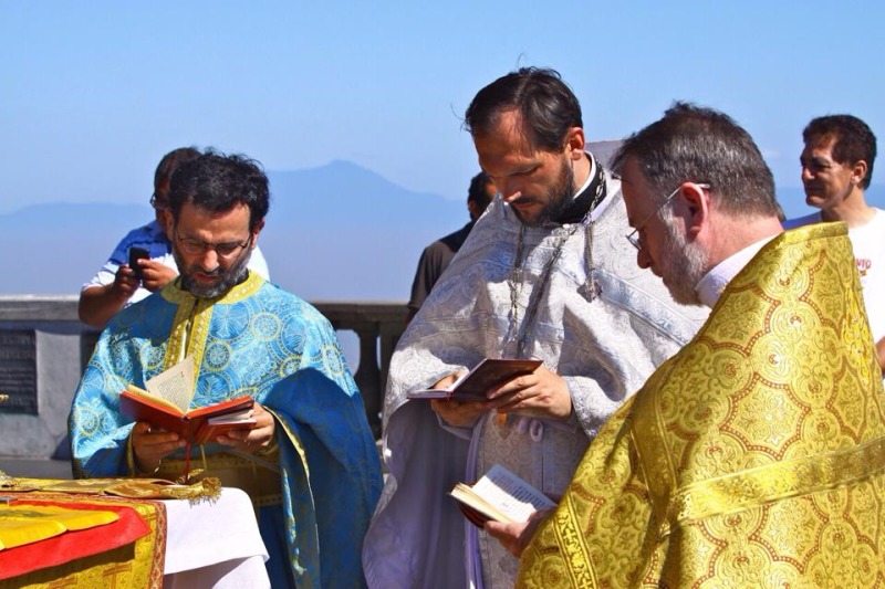 Panprawosławna Liturgia pod pomnikiem Chrystusa Zbawiciela w Rio de Janeiro