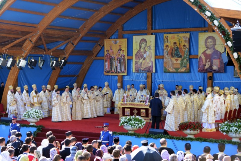 Bukareszt: uroczyste obchody święta patriarszej katedry