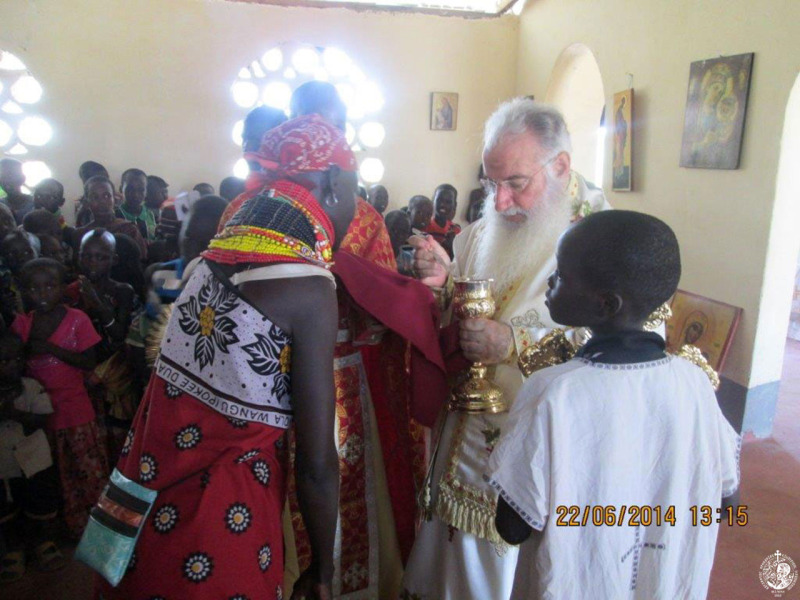 Kenia: poświęcenie cerkwi na pustyni Turkana
