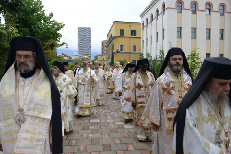Tirana: panprawosławne poświęcenie katedry