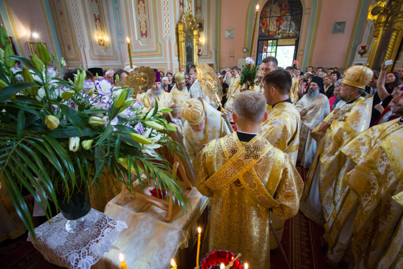 Liturgia w Warszawie i pożegnanie relikwii (film)
