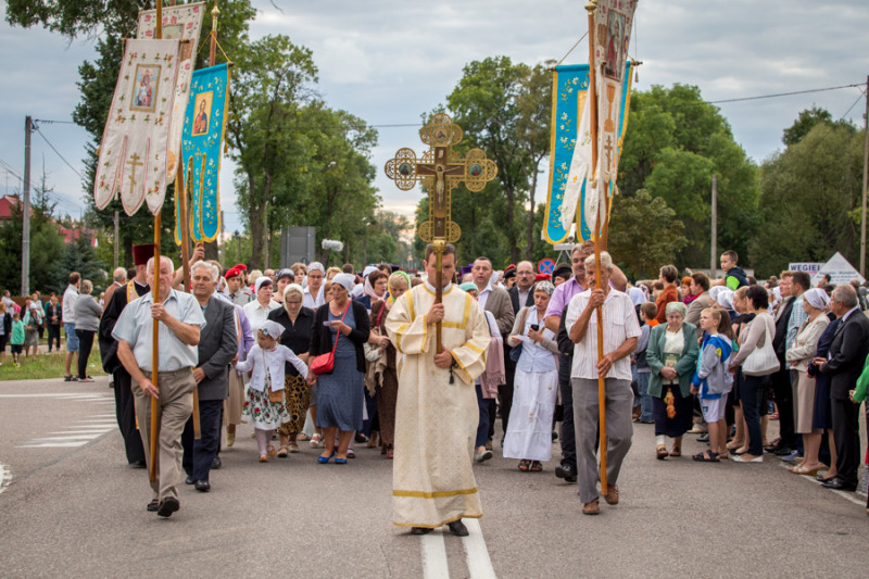Tysiące mieszkańców Bielska Podlaskiego powitały relikwie