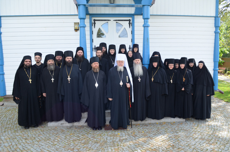 Spotkanie mnichów i mniszek w monasterze w Wojnowie