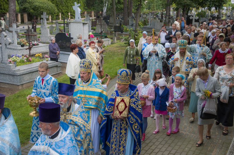 Święto parafialne Zaśnięcia Bogurodzicy na białostockich Starosielcach