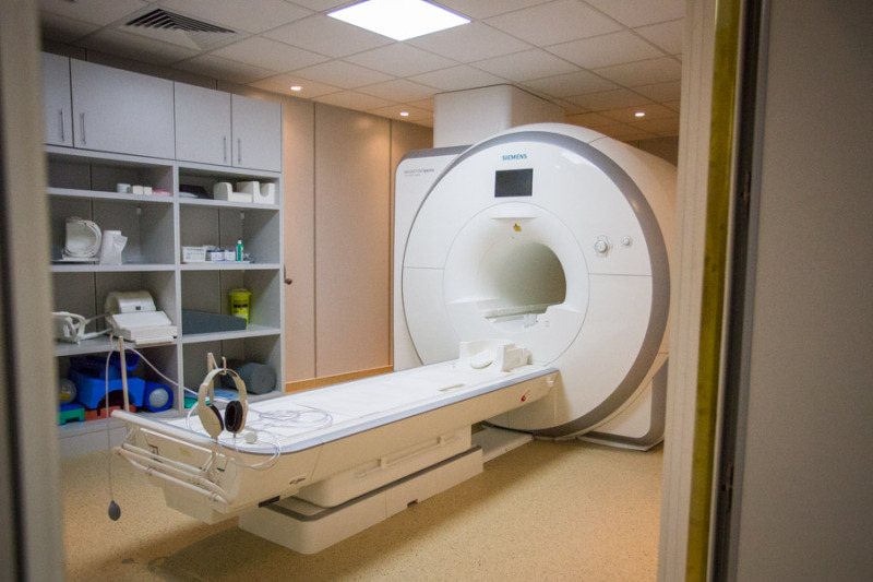 Wyświęcenie rezonansu magnetycznego w przychodni Kendron