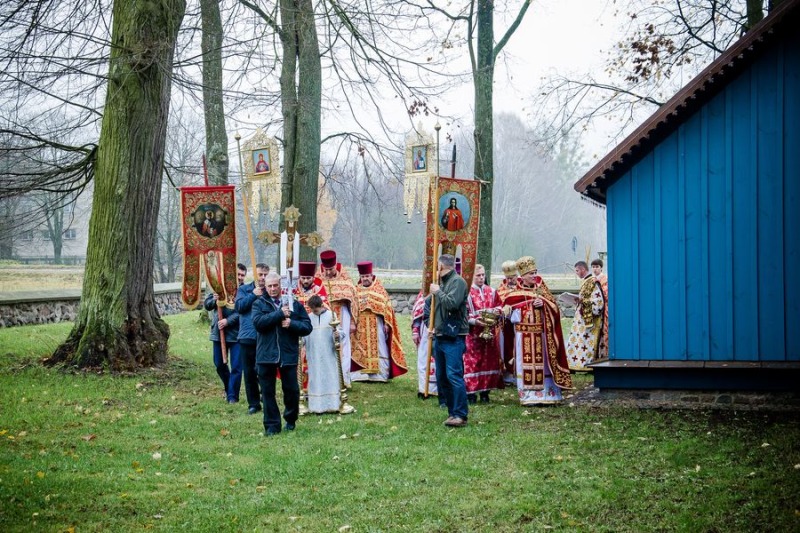 Konsekracja cerkwi w Holi