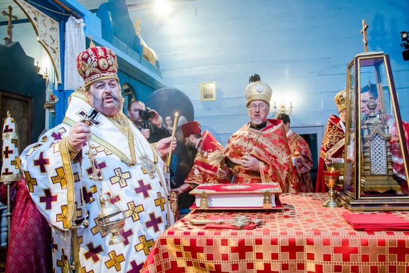 Konsekracja cerkwi w Holi