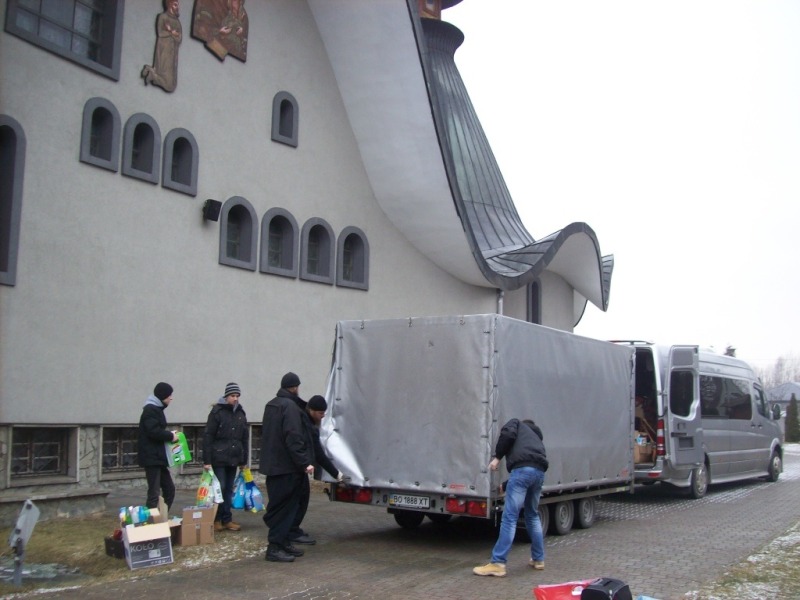 Przekazanie pomocy humanitarnej na Ukrainę